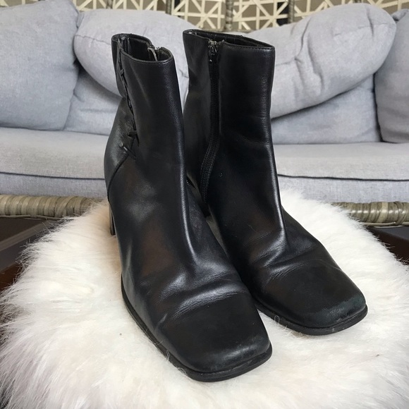 villager Shoes - ❗️RESERVED❗Villager Leather Short Boots - Black